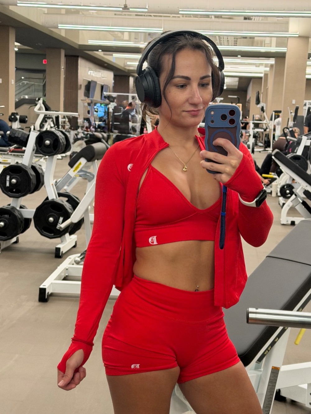 Gym Clothes - Picture 3 of 3